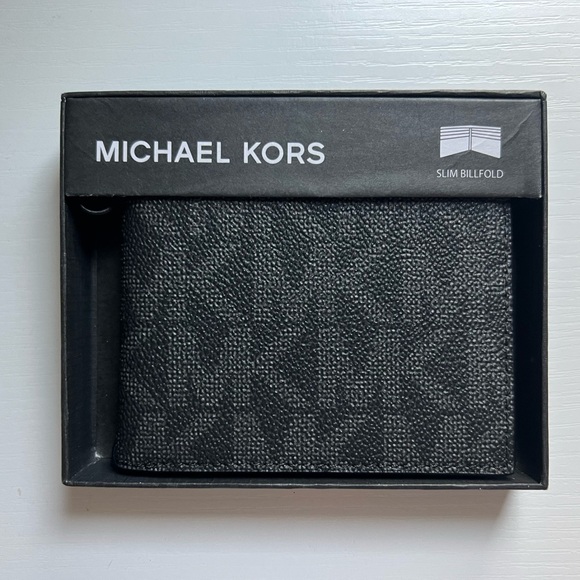 Michael Kors Black Card Holder Wallet - Picture 1 of 4